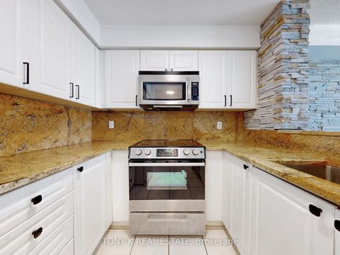 Photo 2 at 1002 - 7 Michael Power Place, City Centre West, Toronto