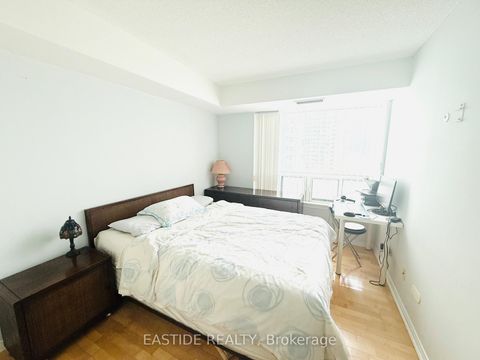 Photo 3 at 810 - 30 Harrison Garden Boulevard, Willowdale East, Toronto