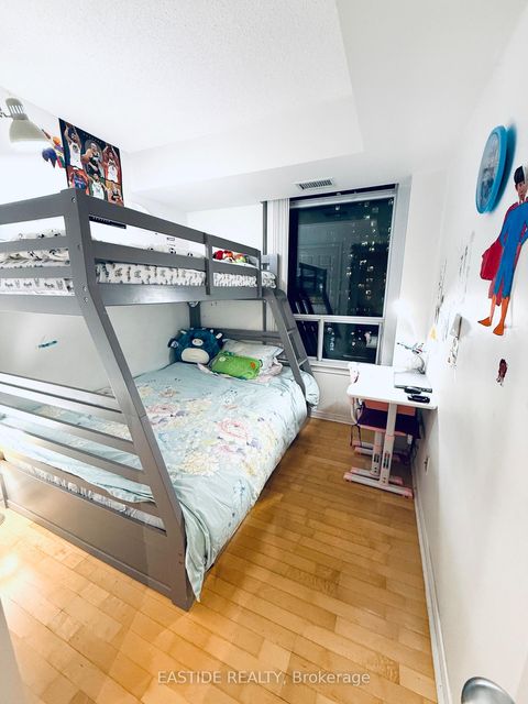 Photo 5 at 810 - 30 Harrison Garden Boulevard, Willowdale East, Toronto