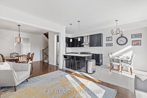 Photo 4 at 7 Goldthread Terrace, Bathurst Manor, Toronto