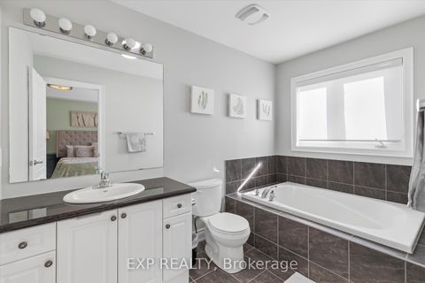 Photo 10 at 7 Goldthread Terrace, Bathurst Manor, Toronto