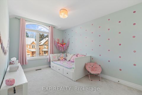 Photo 13 at 7 Goldthread Terrace, Bathurst Manor, Toronto