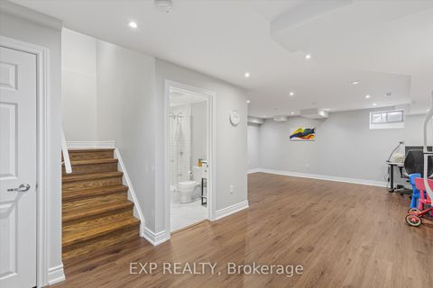 Photo 14 at 7 Goldthread Terrace, Bathurst Manor, Toronto