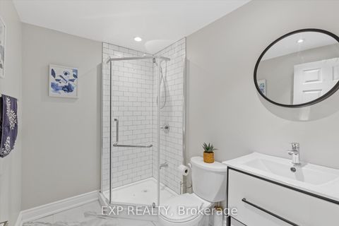 Photo 18 at 7 Goldthread Terrace, Bathurst Manor, Toronto