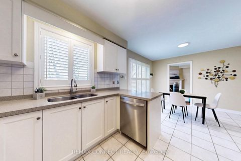 Photo 11 at 111 Dali Crescent, Rouge E11, Toronto