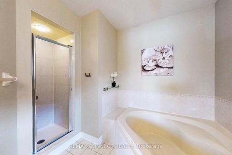 Photo 21 at 111 Dali Crescent, Rouge E11, Toronto