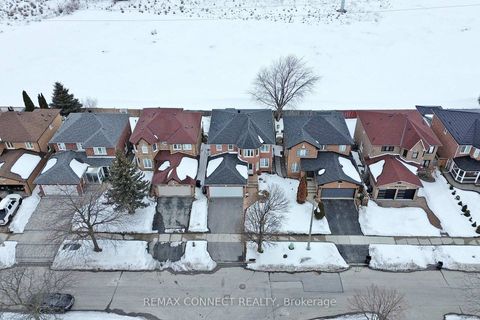 Photo 37 at 111 Dali Crescent, Rouge E11, Toronto