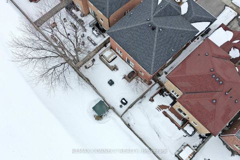 Photo 39 at 111 Dali Crescent, Rouge E11, Toronto