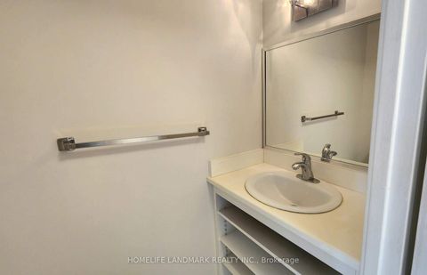 Photo 7 at 6 - 44 Chester Le Boulevard, L'Amoreaux, Toronto