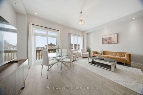 Photo 3 at 240 Elyse Court, Bayview Northeast, Aurora