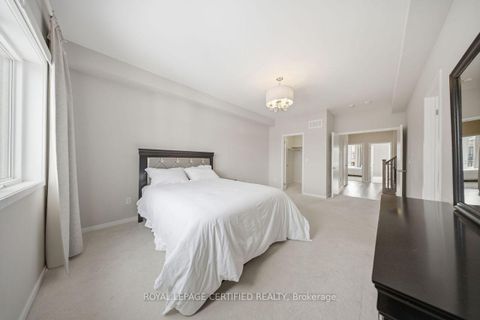 Photo 12 at 240 Elyse Court, Bayview Northeast, Aurora