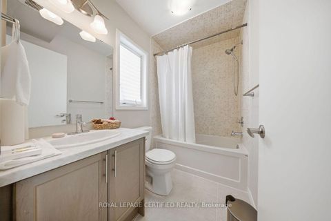 Photo 22 at 240 Elyse Court, Bayview Northeast, Aurora