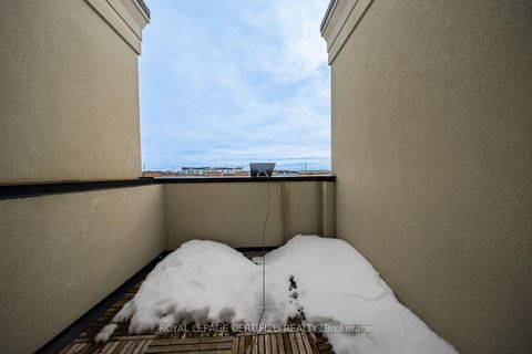 Photo 28 at 240 Elyse Court, Bayview Northeast, Aurora