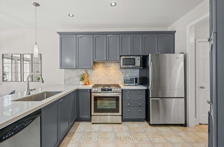 Photo 9 at 33 Evaridge Drive, Cornell, Markham