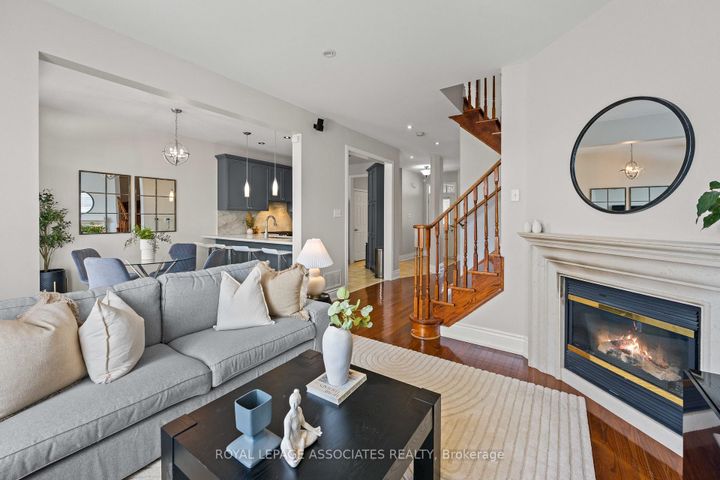 Photo 14 at 33 Evaridge Drive, Cornell, Markham