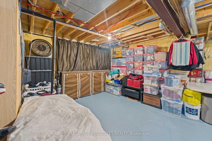 Photo 24 at 33 Evaridge Drive, Cornell, Markham