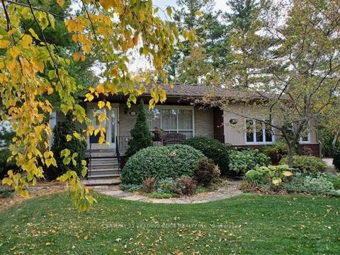 Photo 1 at 121 Twyn Rivers Drive, Rougemount, Pickering