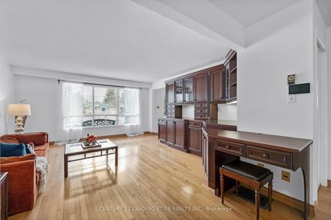 Photo 8 at 121 Twyn Rivers Drive, Rougemount, Pickering