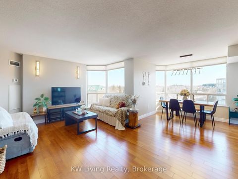 Photo 4 at 909 - 309 Major Mackenzie Drive, Harding, Richmond Hill