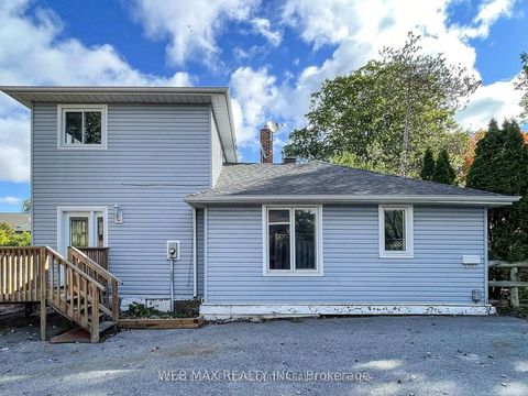 Photo 1 at 40 Brennan Avenue, South Shore, Barrie