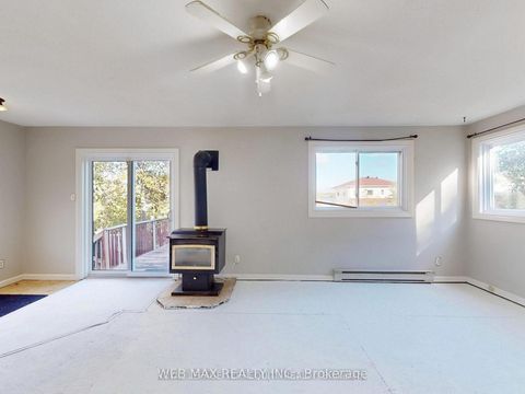 Photo 7 at 40 Brennan Avenue, South Shore, Barrie