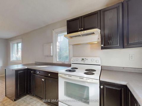 Photo 10 at 40 Brennan Avenue, South Shore, Barrie