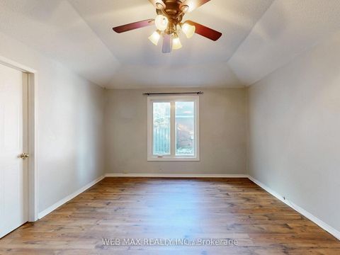 Photo 17 at 40 Brennan Avenue, South Shore, Barrie