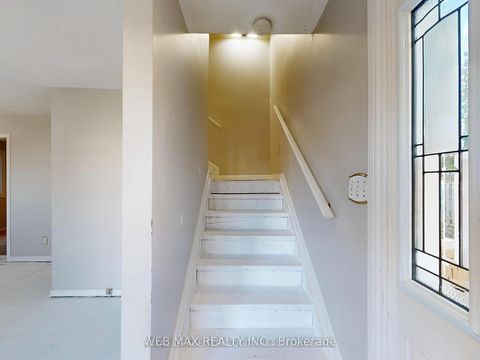 Photo 23 at 40 Brennan Avenue, South Shore, Barrie