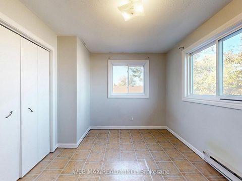 Photo 24 at 40 Brennan Avenue, South Shore, Barrie