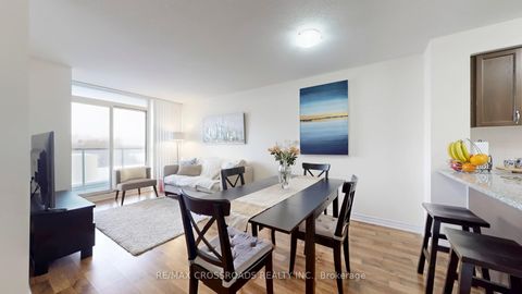 Photo 10 at 702 - 35 Hollywood Avenue, Willowdale East, Toronto