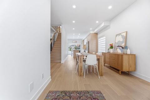 Photo 4 at 72 Ravineview Drive, Rural Vaughan, Vaughan