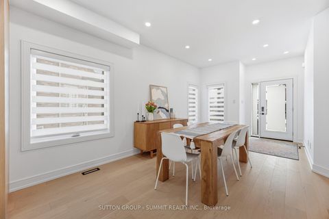 Photo 5 at 72 Ravineview Drive, Rural Vaughan, Vaughan