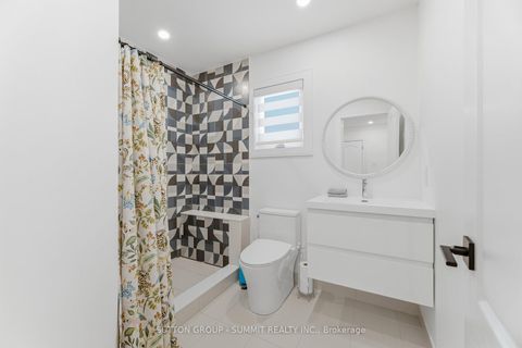 Photo 34 at 72 Ravineview Drive, Rural Vaughan, Vaughan