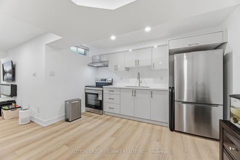 Photo 41 at 72 Ravineview Drive, Rural Vaughan, Vaughan