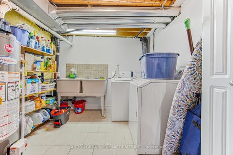 Photo 47 at 72 Ravineview Drive, Rural Vaughan, Vaughan