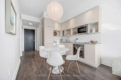 Photo 4 at 3209 - 89 McGill Street, Yonge Corridor, Toronto