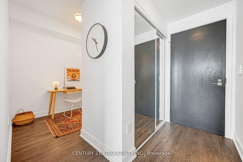 Photo 15 at 3209 - 89 McGill Street, Yonge Corridor, Toronto