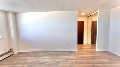 Photo 13 at 1415 - 541 Blackthorn Avenue, Eglinton West, Toronto