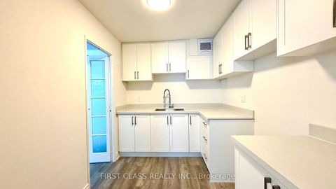 Photo 18 at 1415 - 541 Blackthorn Avenue, Eglinton West, Toronto