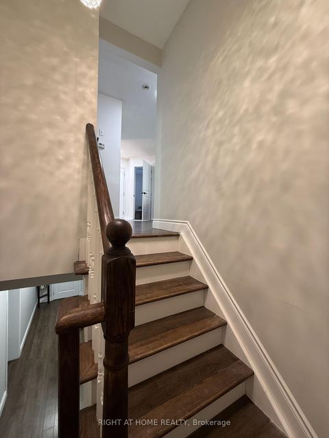 Photo 8 at 5 - 13 Cheltenham Road, Georgian Drive, Barrie