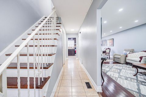 Photo 5 at 29 - 1730 Albion Road, Clairville, Toronto