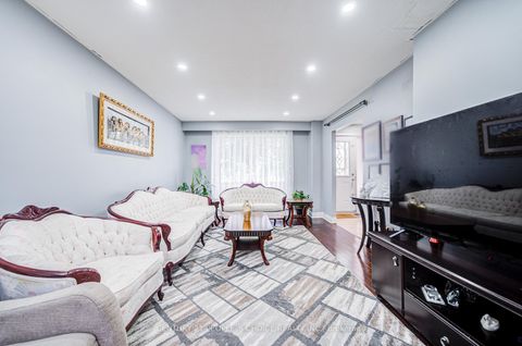 Photo 9 at 29 - 1730 Albion Road, Clairville, Toronto