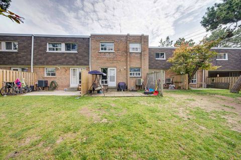 Photo 32 at 29 - 1730 Albion Road, Clairville, Toronto