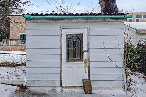 Photo 35 at 20 Knox Avenue, Humber Summit, Toronto