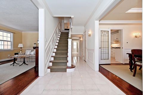 Photo 7 at 88 Wells Street, Aurora Village, Aurora