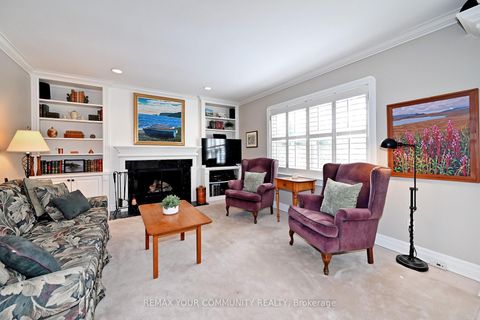 Photo 12 at 88 Wells Street, Aurora Village, Aurora