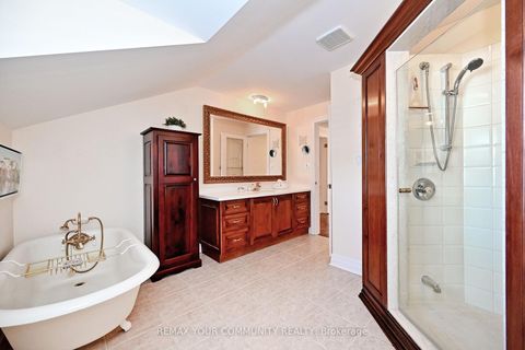 Photo 16 at 88 Wells Street, Aurora Village, Aurora