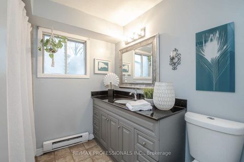 Photo 3 at 68 Overbank Drive, McLaughlin, Oshawa