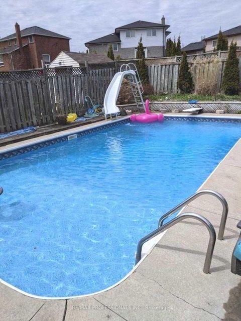 Photo 22 at 68 Overbank Drive, McLaughlin, Oshawa