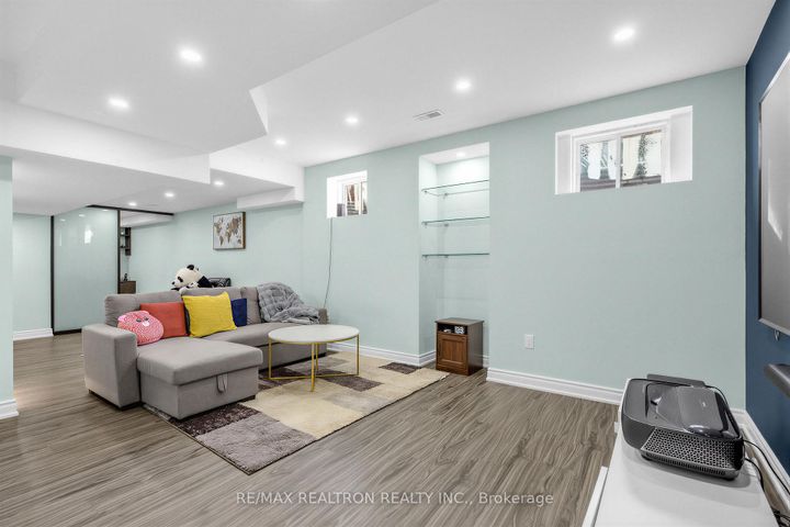 Photo 43 at 21 Rennie Avenue, Box Grove, Markham